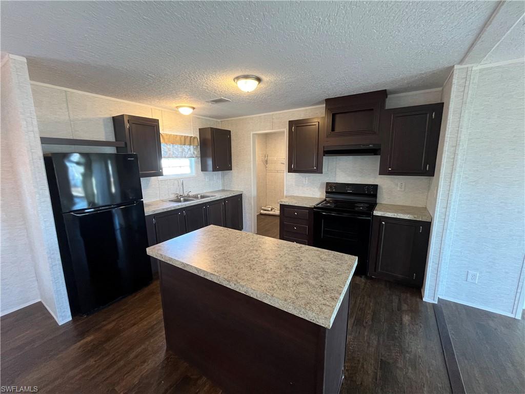 FLAMINGO BAY - Residential