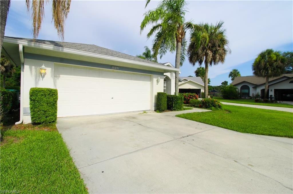 Photo of 10201 Regent CIR, NAPLES, FL 34109 (MLS # 226015360)