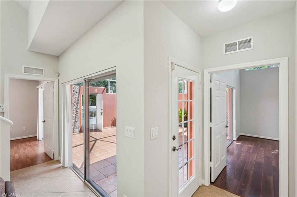 QUAIL WOODS COURTYARDS - Residential