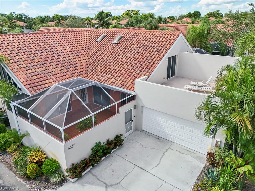 QUAIL WOODS COURTYARDS - Residential