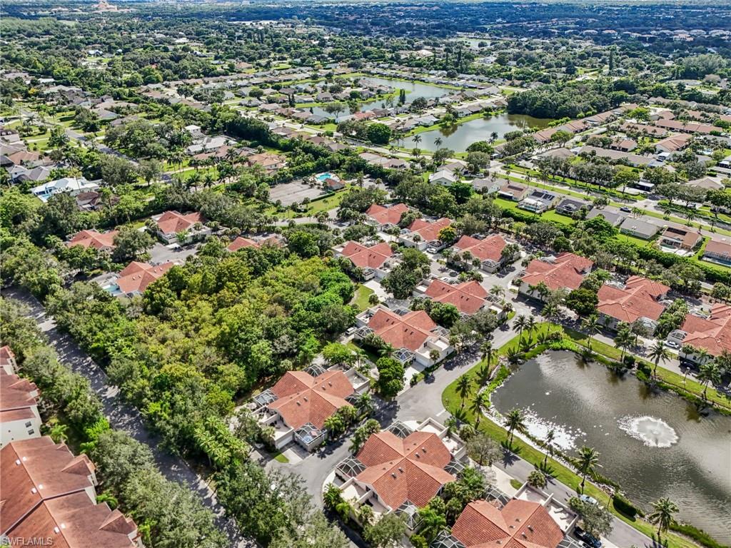 QUAIL WOODS COURTYARDS - Residential
