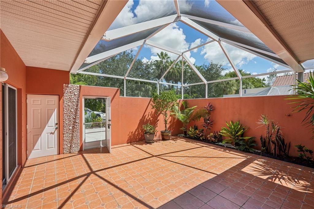 QUAIL WOODS COURTYARDS - Residential