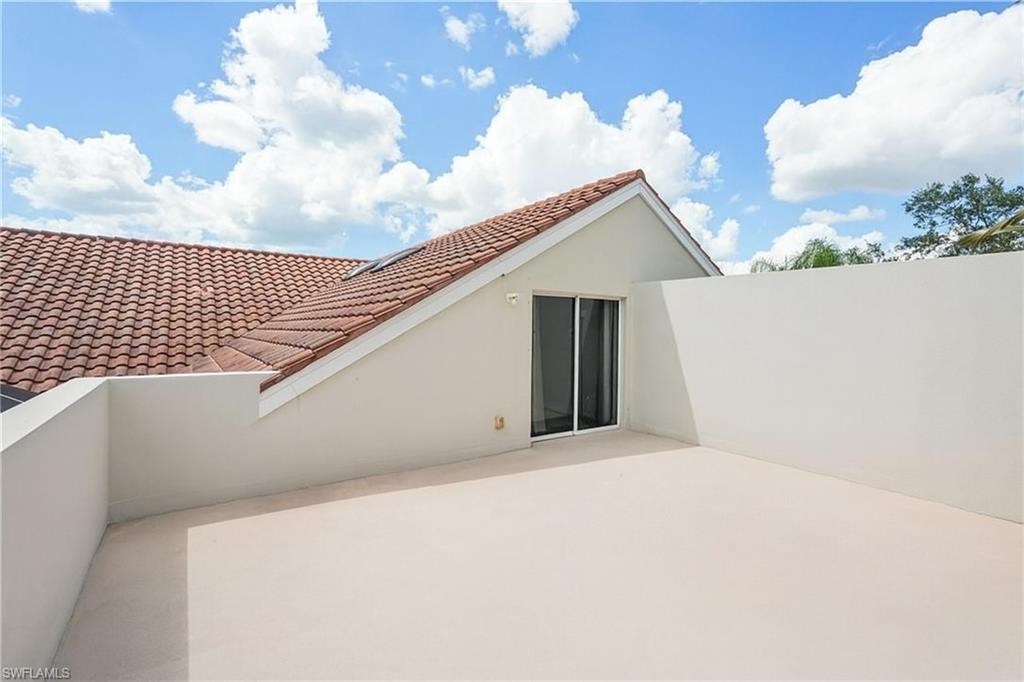 QUAIL WOODS COURTYARDS - Residential