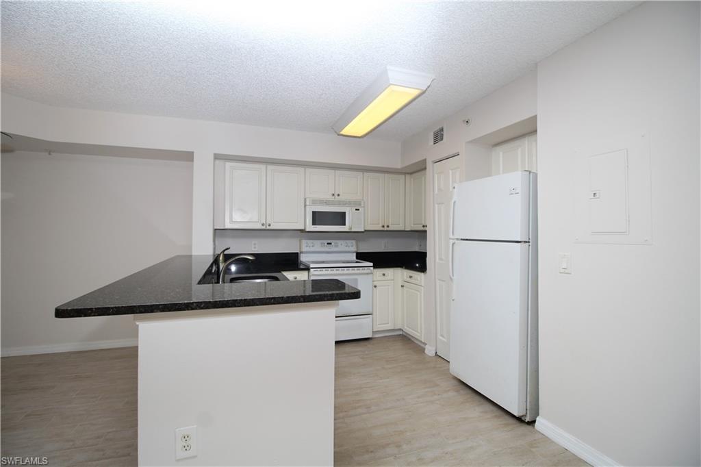 THE ENCLAVE AT NAPLES - Residential