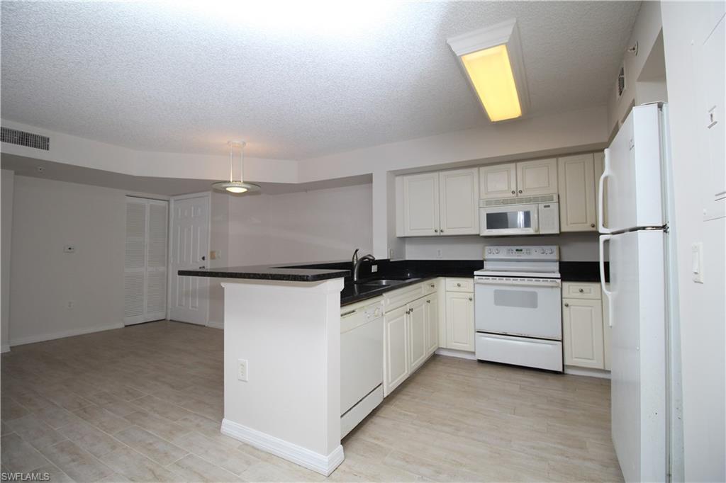 THE ENCLAVE AT NAPLES - Residential