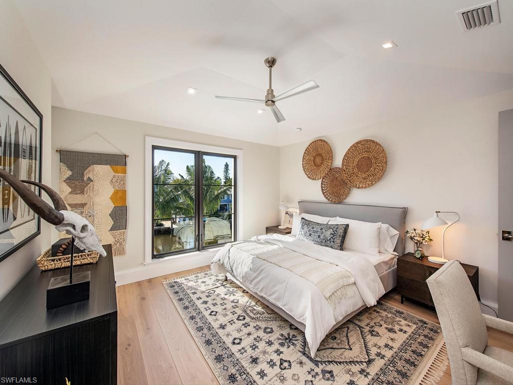 AQUALANE SHORES - Residential