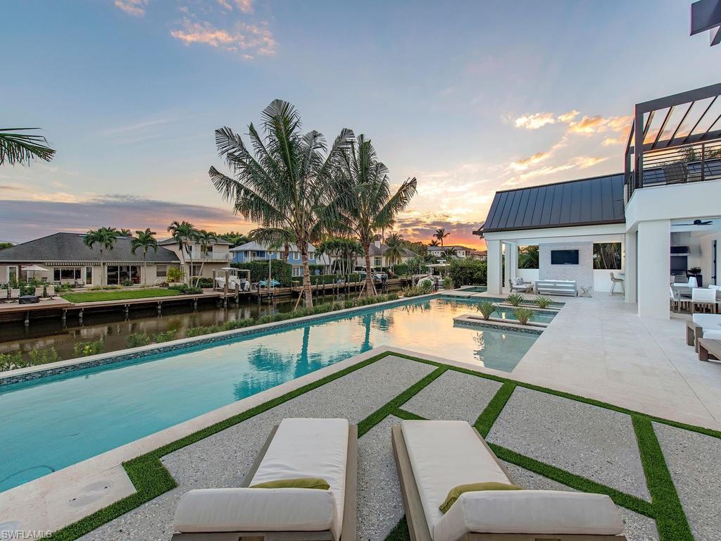 AQUALANE SHORES - Residential