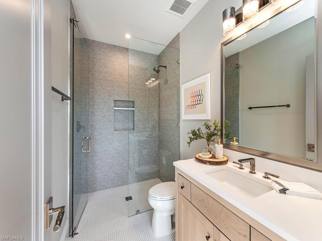 AQUALANE SHORES - Residential