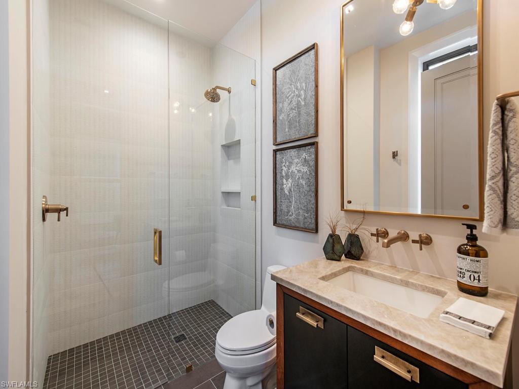 AQUALANE SHORES - Residential