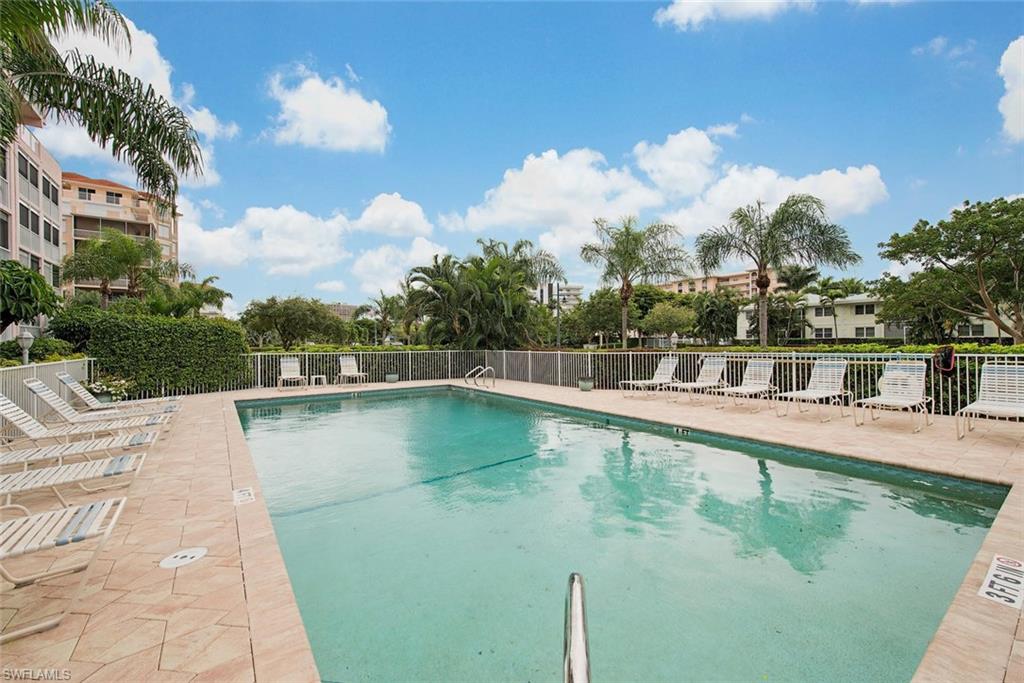 OLDE SOUTH VIEW GARDENS - Residential