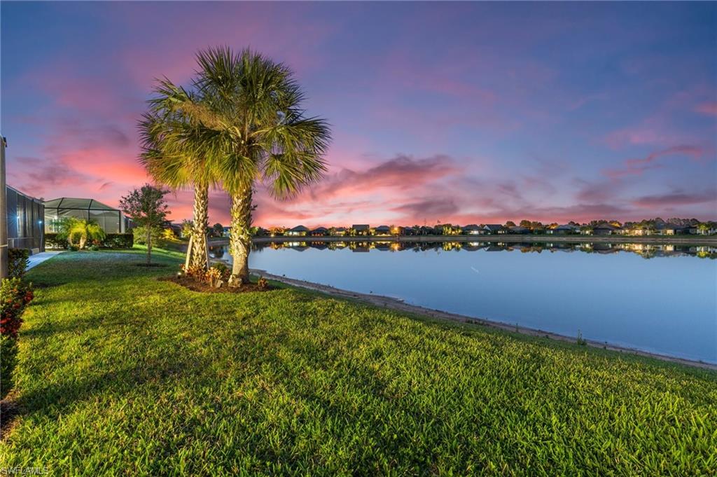 WINDING CYPRESS - Residential