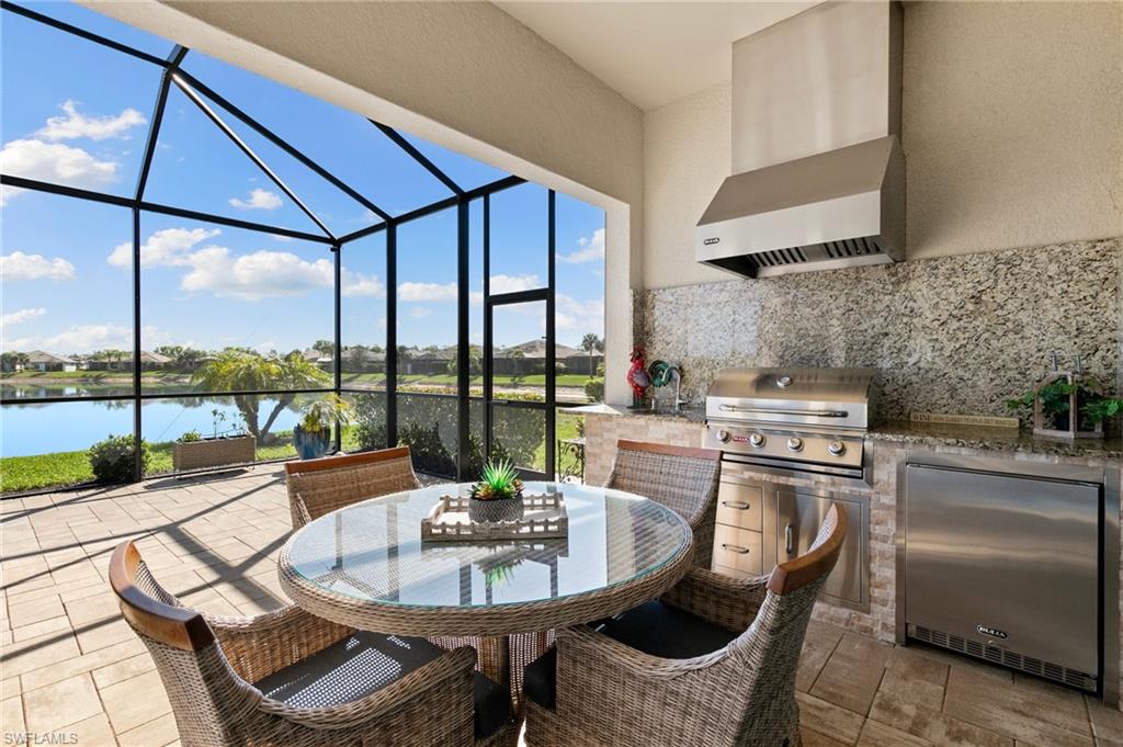 WINDING CYPRESS - Residential