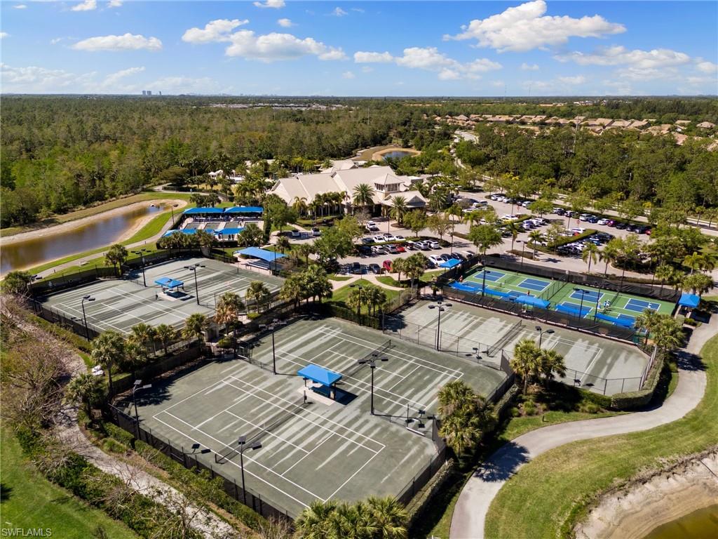 WINDING CYPRESS - Residential