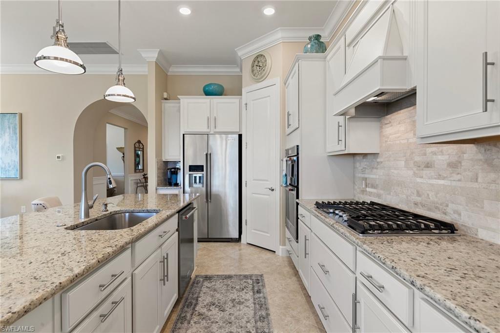 WINDING CYPRESS - Residential