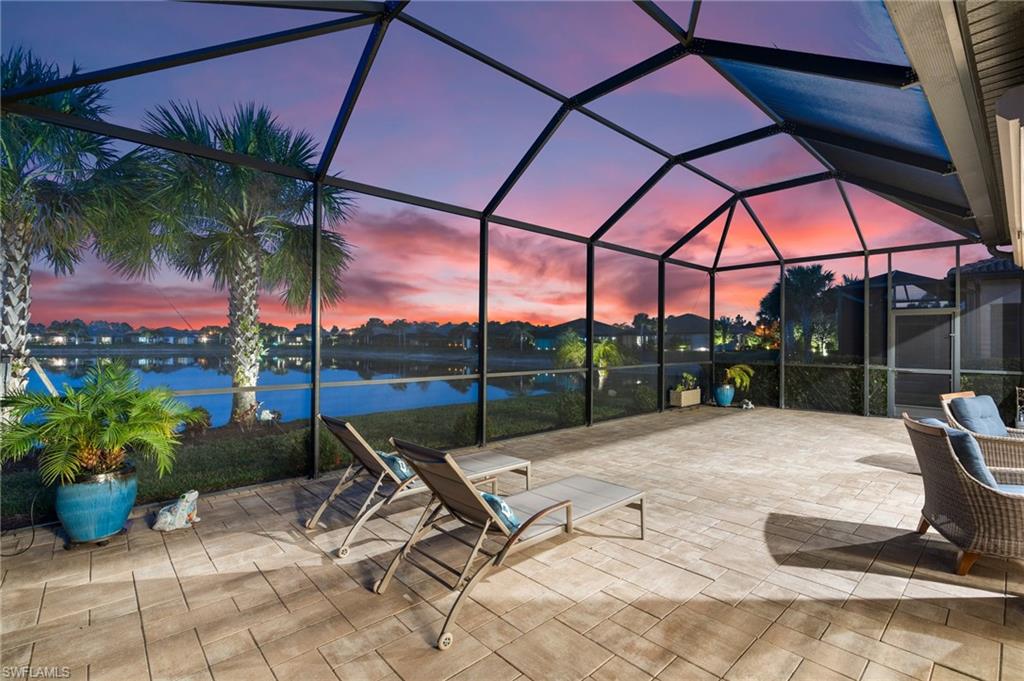 WINDING CYPRESS - Residential