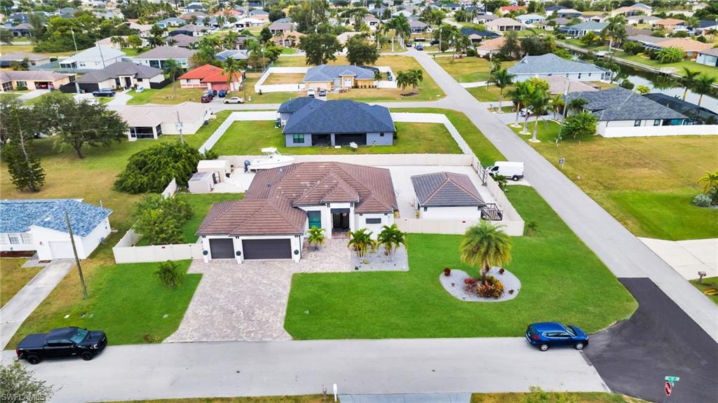 CAPE CORAL - Residential
