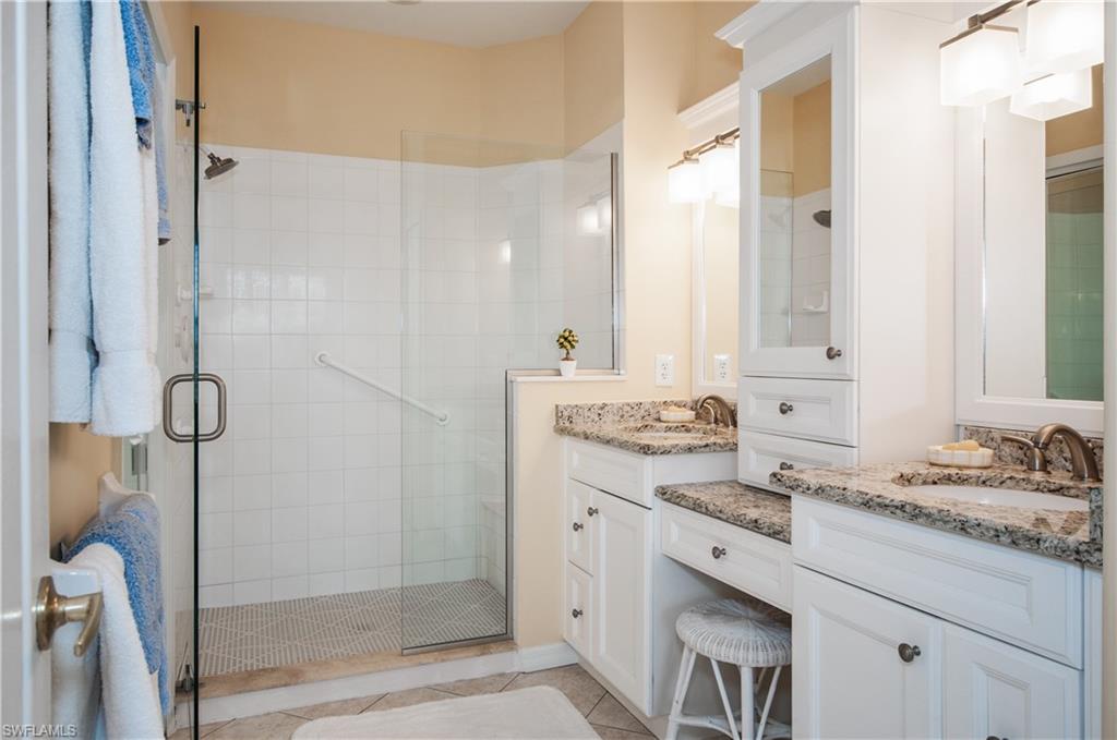 STREAMSIDE - Residential