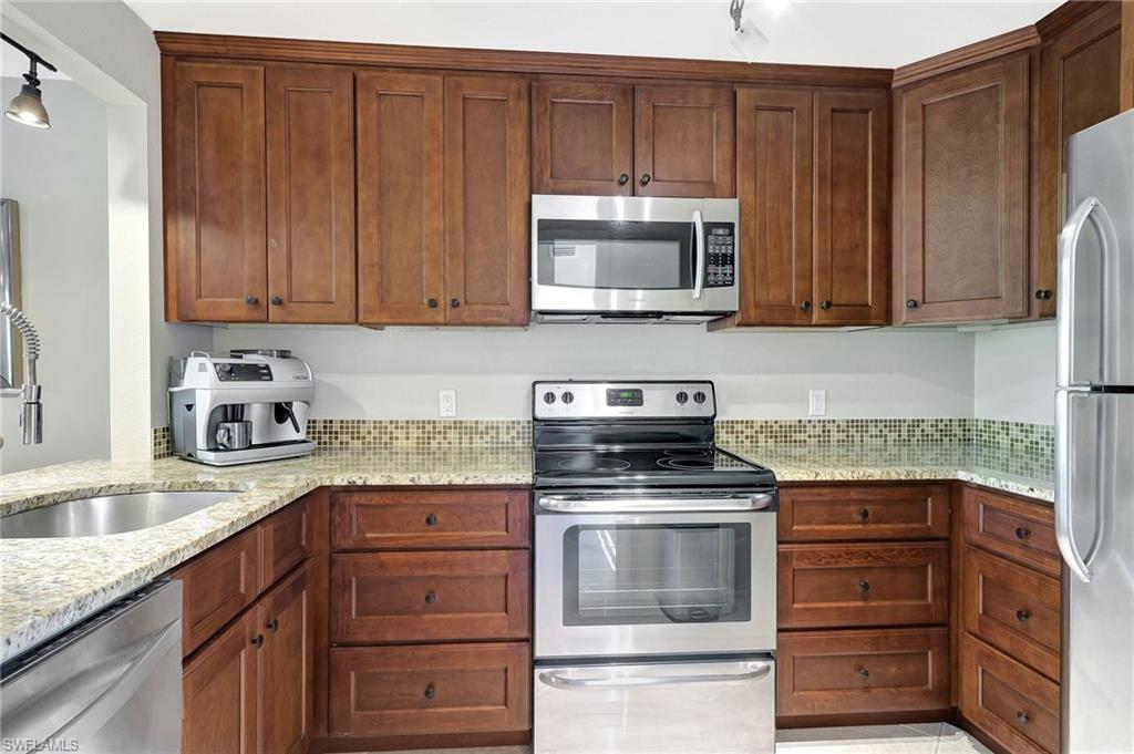 FAIRFIELD OF NAPLES - Residential