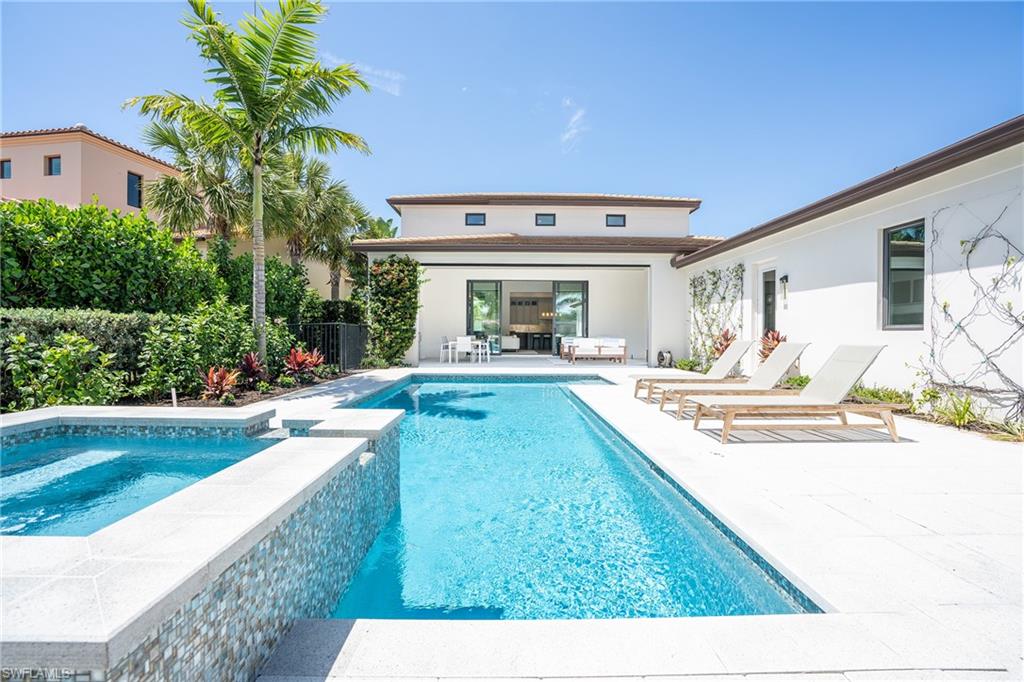 LUCARNO - Residential