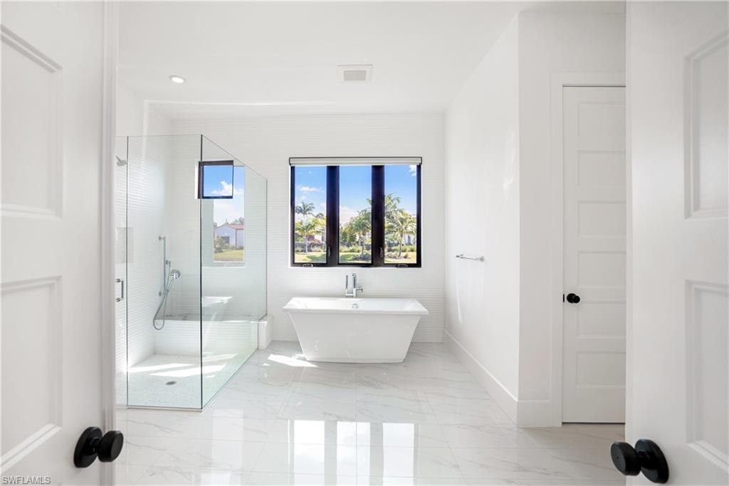 LUCARNO - Residential