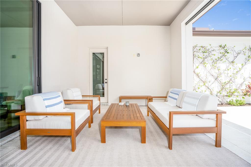 LUCARNO - Residential