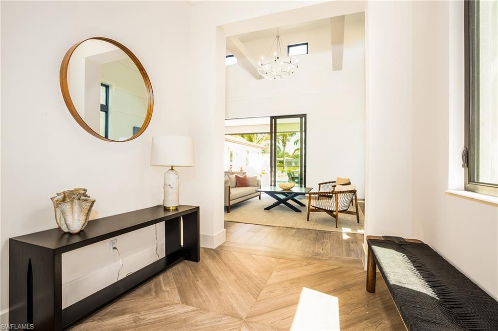 LUCARNO - Residential