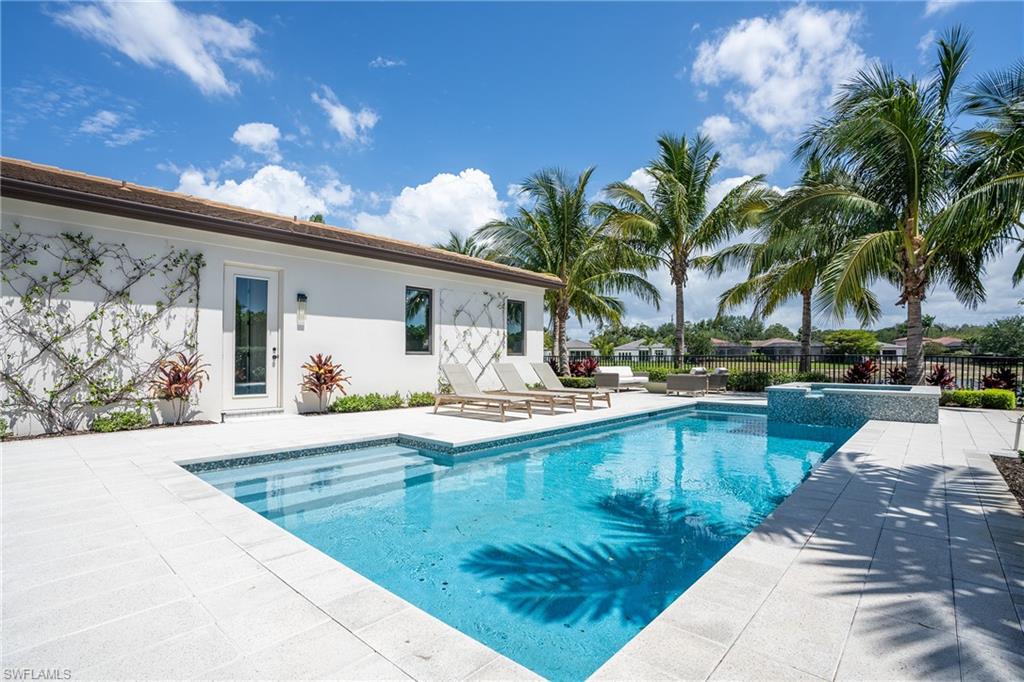 LUCARNO - Residential