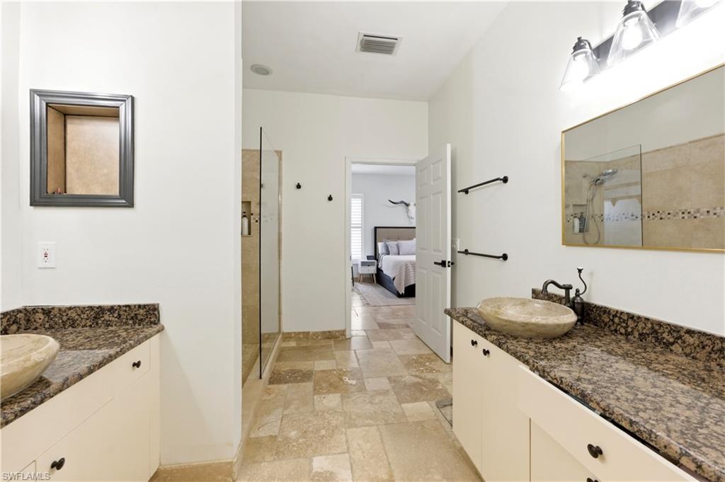 MAPLEWOOD - Residential