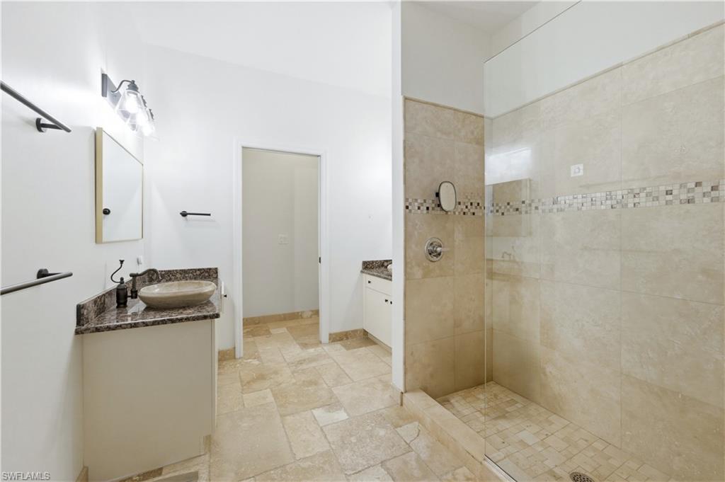 MAPLEWOOD - Residential