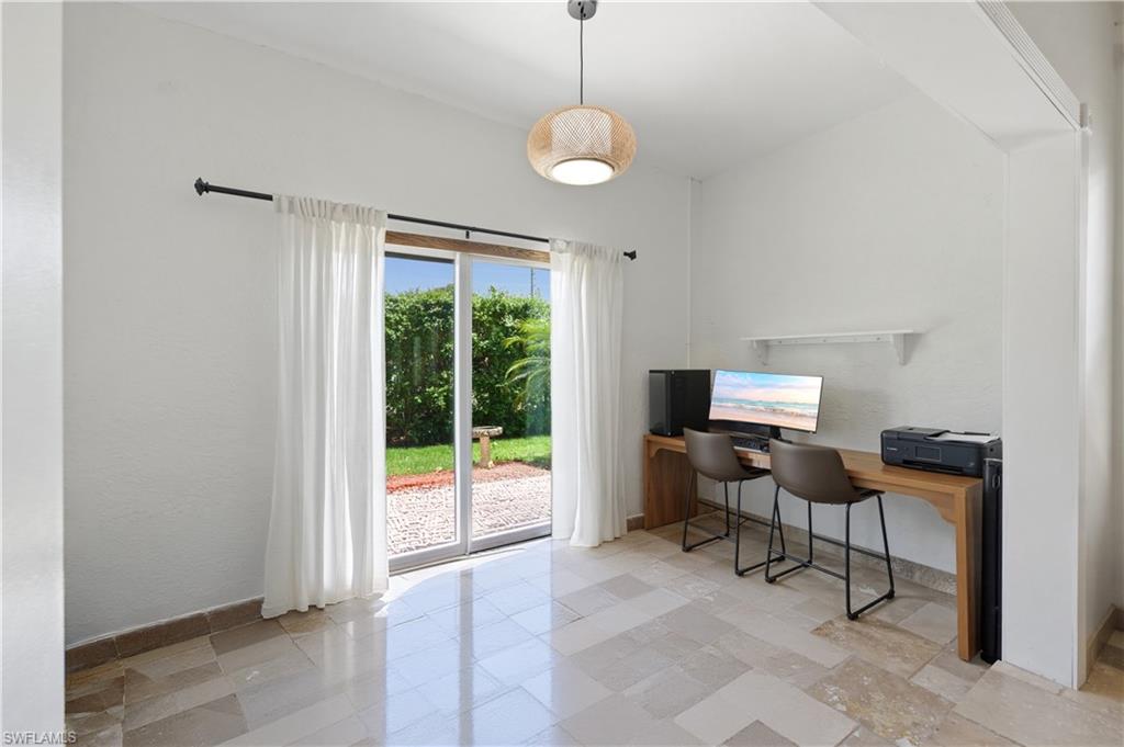 MAPLEWOOD - Residential