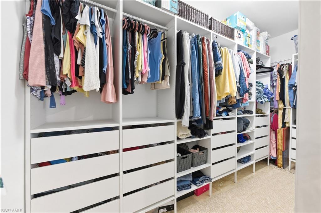 MAPLEWOOD - Residential