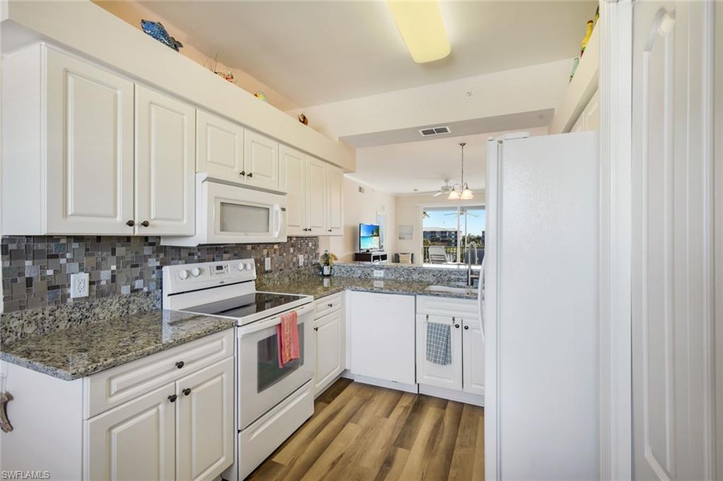 HERITAGE POINTE - Residential