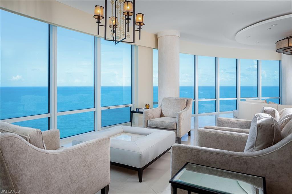 REGENT - Residential