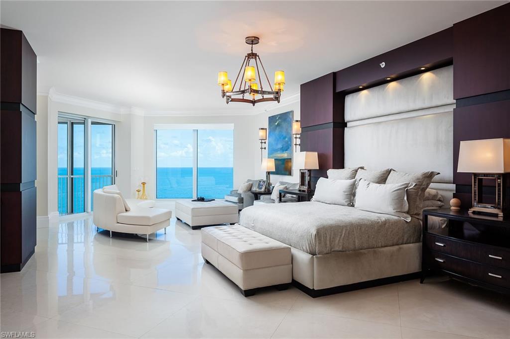 REGENT - Residential