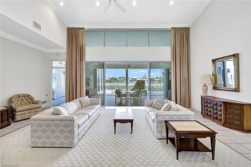 MARCO BEACH - Residential