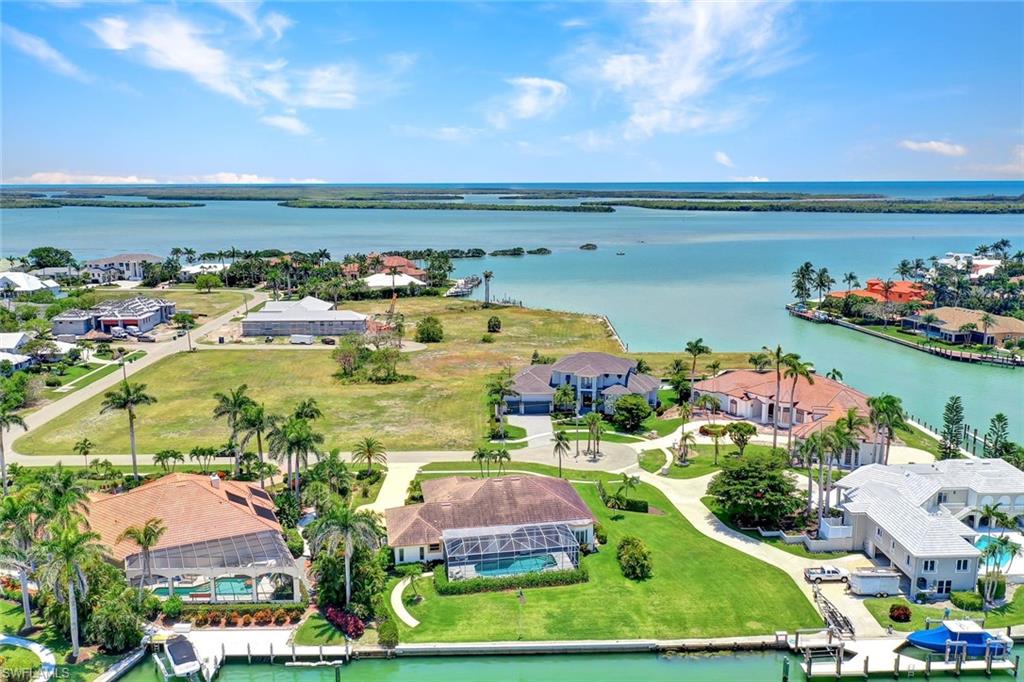 MARCO BEACH - Residential