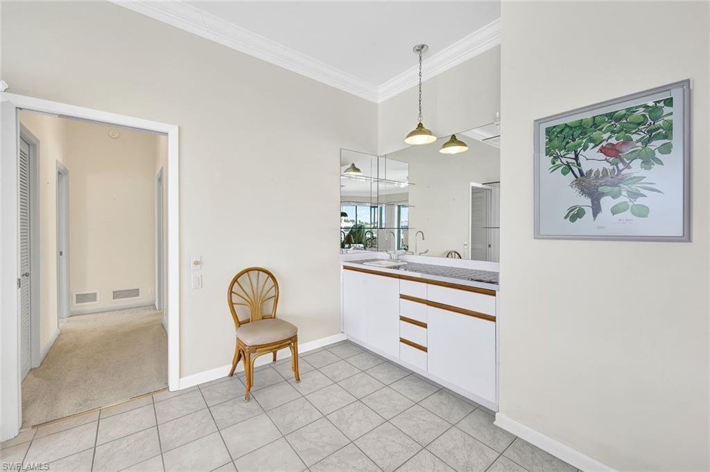 MARCO BEACH - Residential