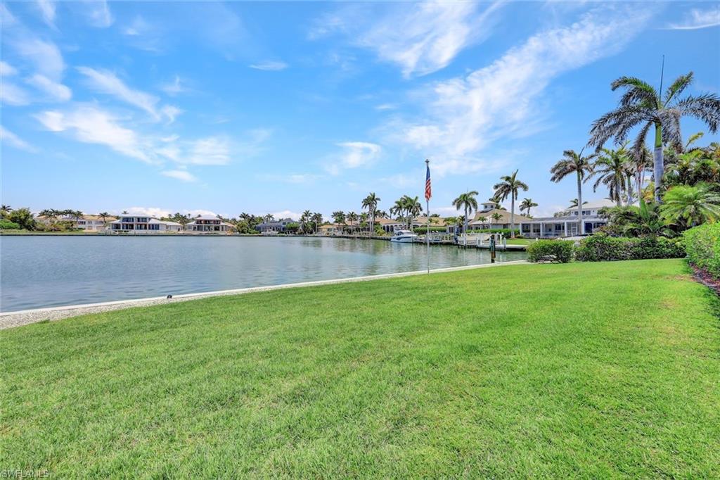 MARCO BEACH - Residential