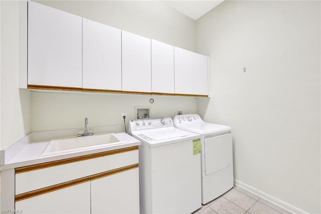 MARCO BEACH - Residential