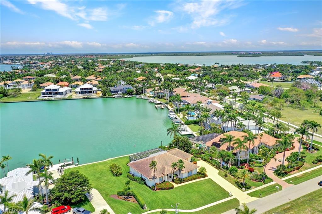 MARCO BEACH - Residential