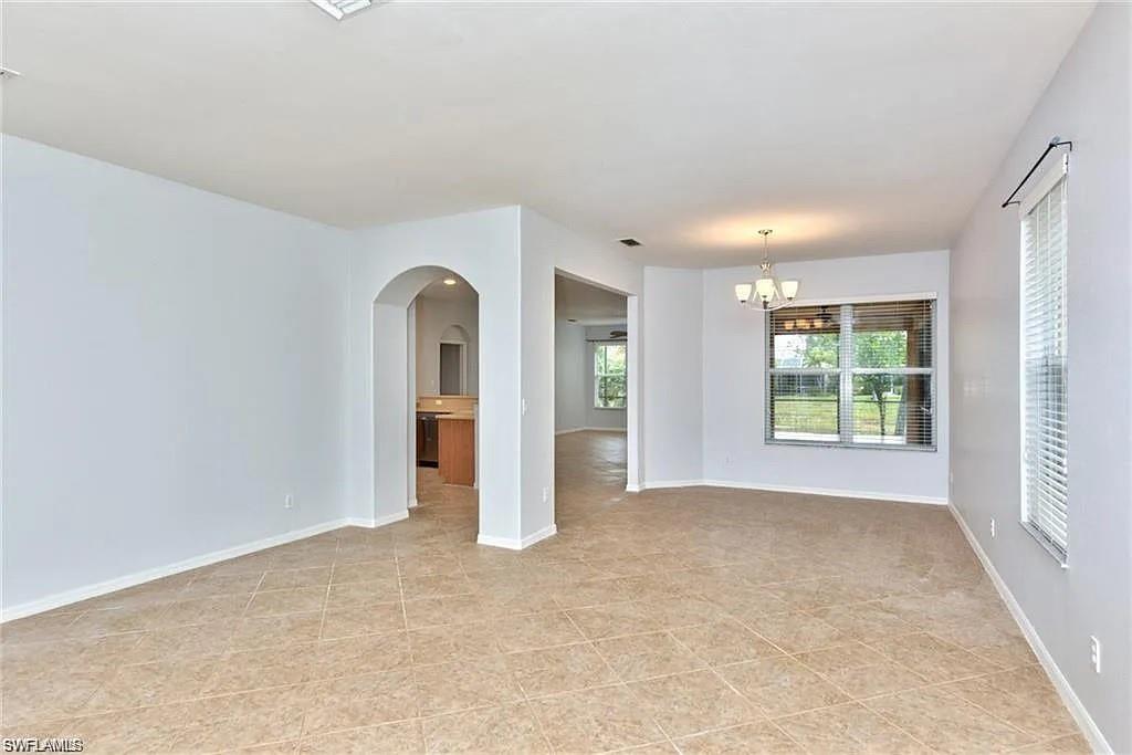 LAUREL LAKES - Residential