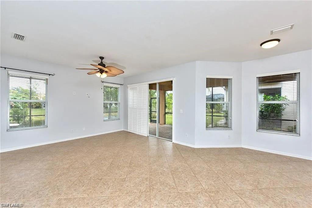 LAUREL LAKES - Residential