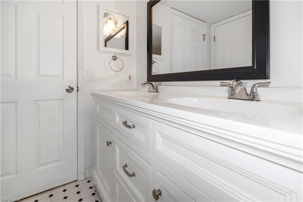 NAPLES KEEP - Residential