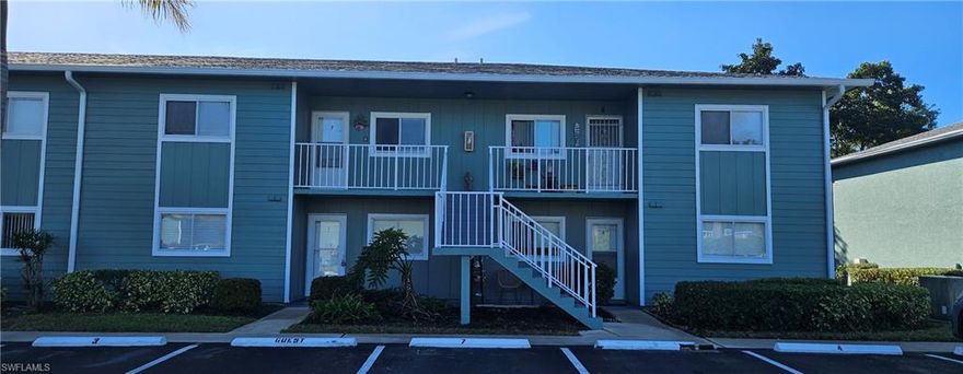 Discover easy living in this charming first-floor condo located in the heart of North Naples. Featuring 2 spacious bedrooms and an open, inviting layout and private screened in lanai. This home offers comfort and convenience in one of the area’s most desirable communities. Enjoy peace of mind with a NEW AC unit, NEW carpet, Newer roof, NEW hot water heater plus low-maintenance living so you can spend more time enjoying the Florida lifestyle.
Ideally situated just minutes to world-class beaches, shopping, dining, and the vibrant Mercato district, Naples Keep at Palm River places everything at your fingertips. Whether you’re looking for a seasonal retreat or full-time residence, this condo offers style, value, and location — living at its finest. Don’t miss this opportunity to own in a prime North Naples location!