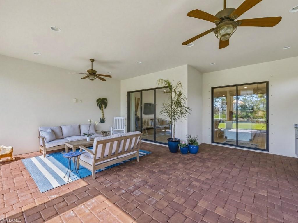 ESTERO POINTE - Residential