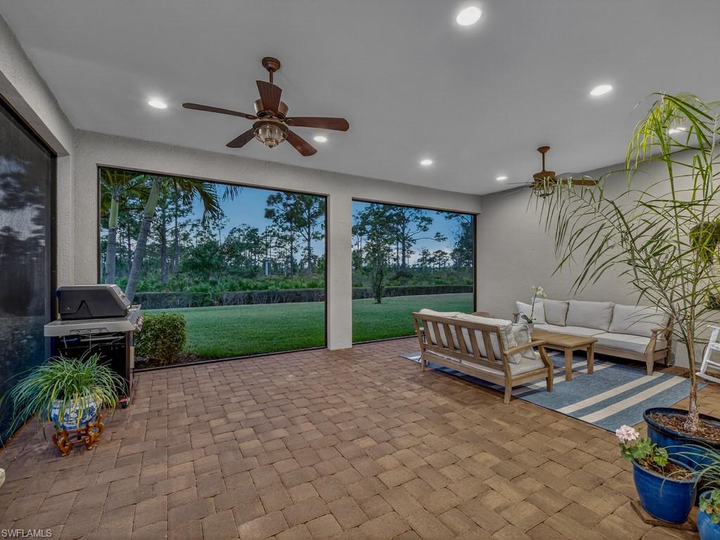 ESTERO POINTE - Residential