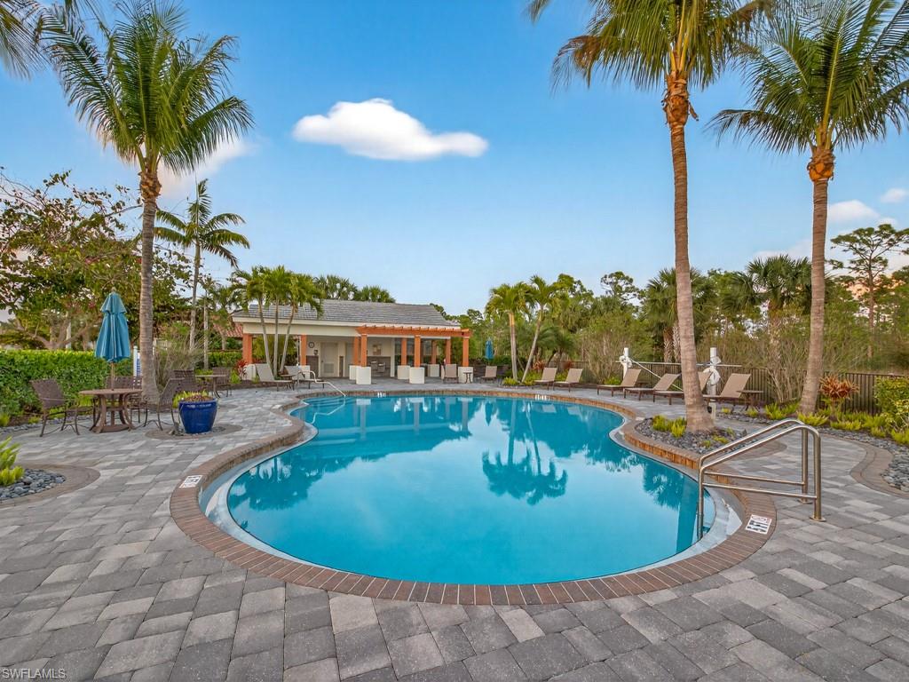 ESTERO POINTE - Residential