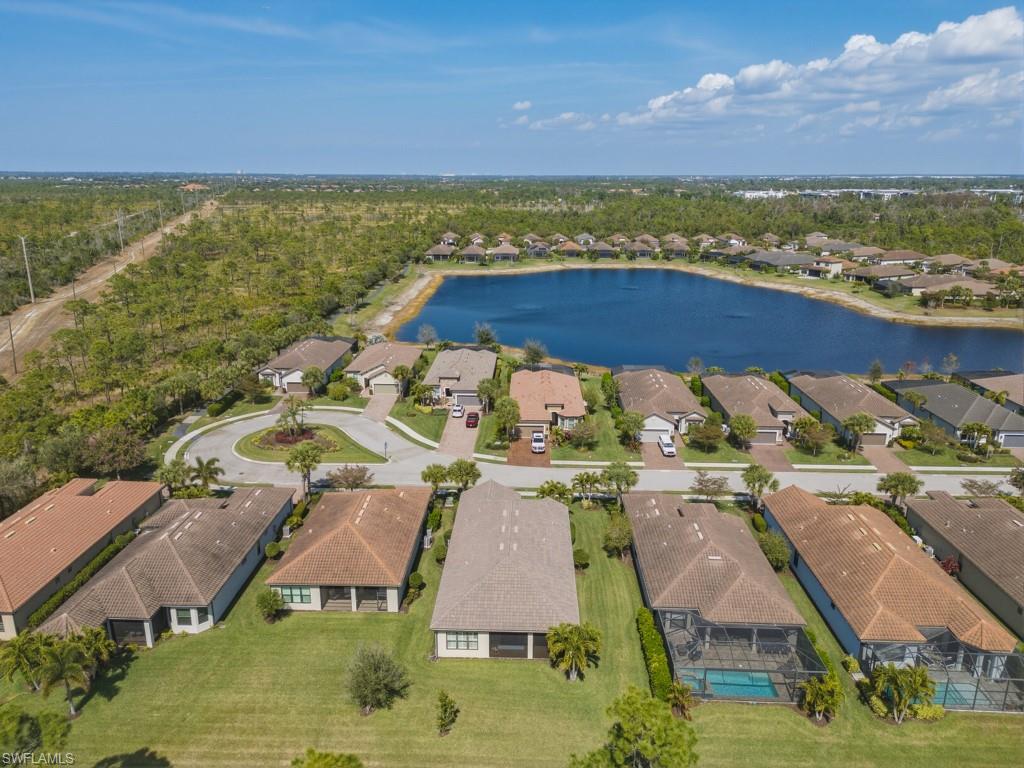 ESTERO POINTE - Residential