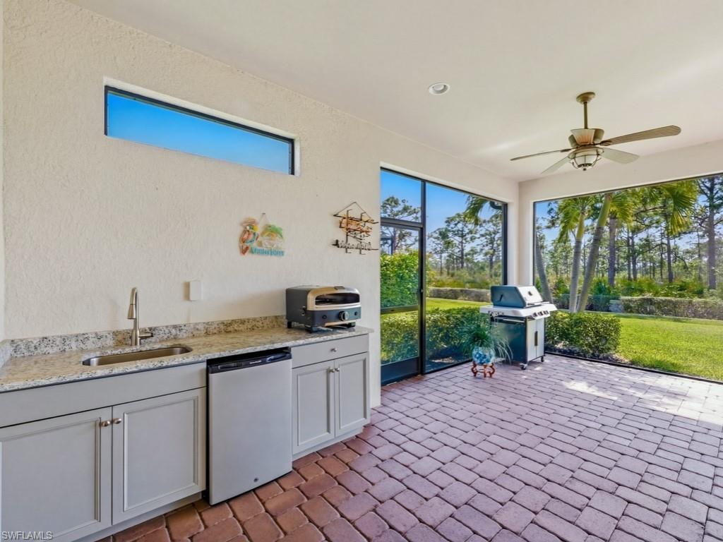 ESTERO POINTE - Residential