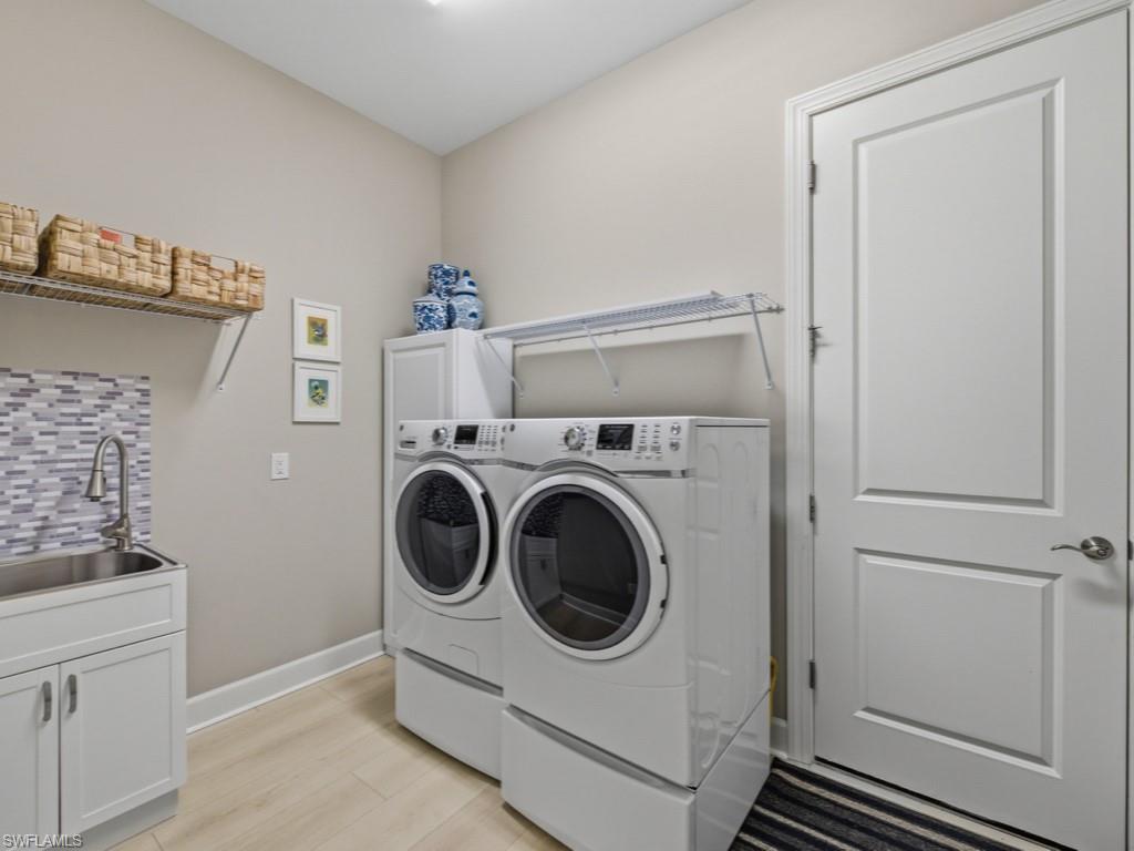 ESTERO POINTE - Residential